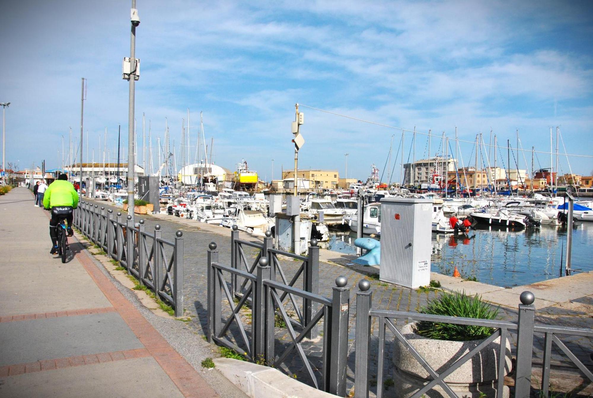 Alloggio Di Giorgia Fiumicino Exterior photo